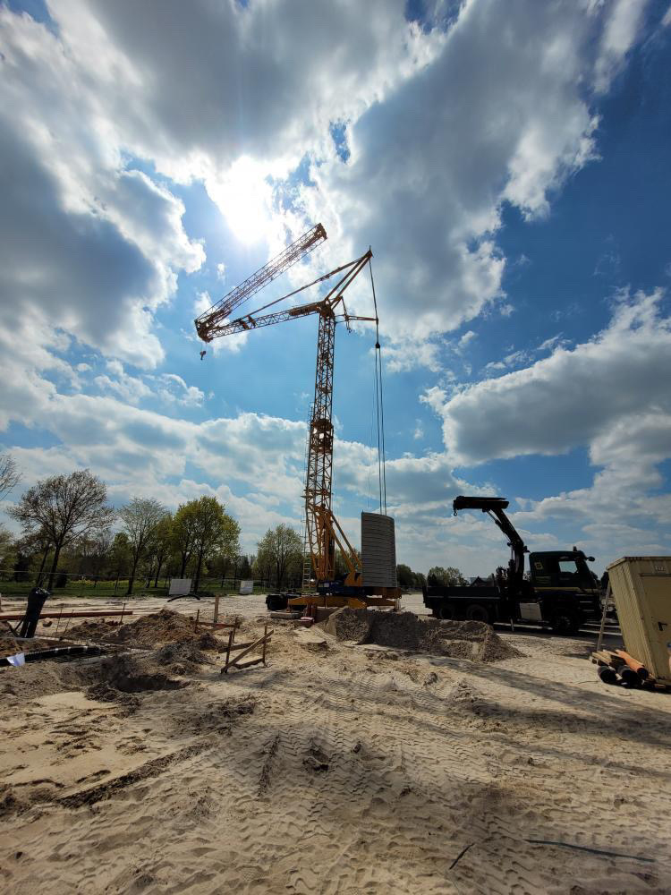 Baukran auf Noordtec Neubaugelände in Westerstede